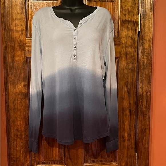 Ombre Blue Long Sleeve Henley Tshirt - Picture 1 of 6